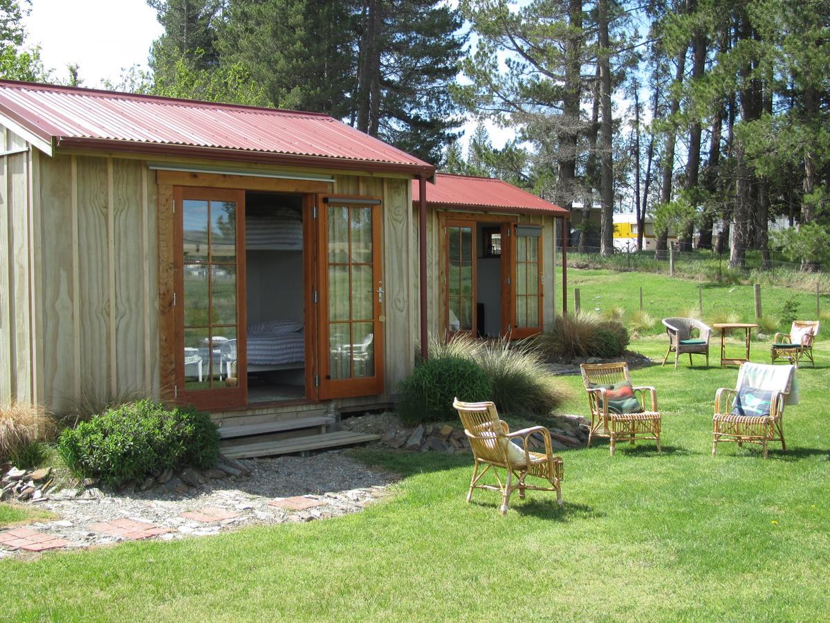 Behind The Bike Sheds Bed and Breakfast Waipiata Exteriör bild